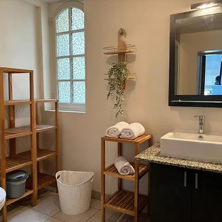 Grand Studio Saint Michel Daire Bordeaux